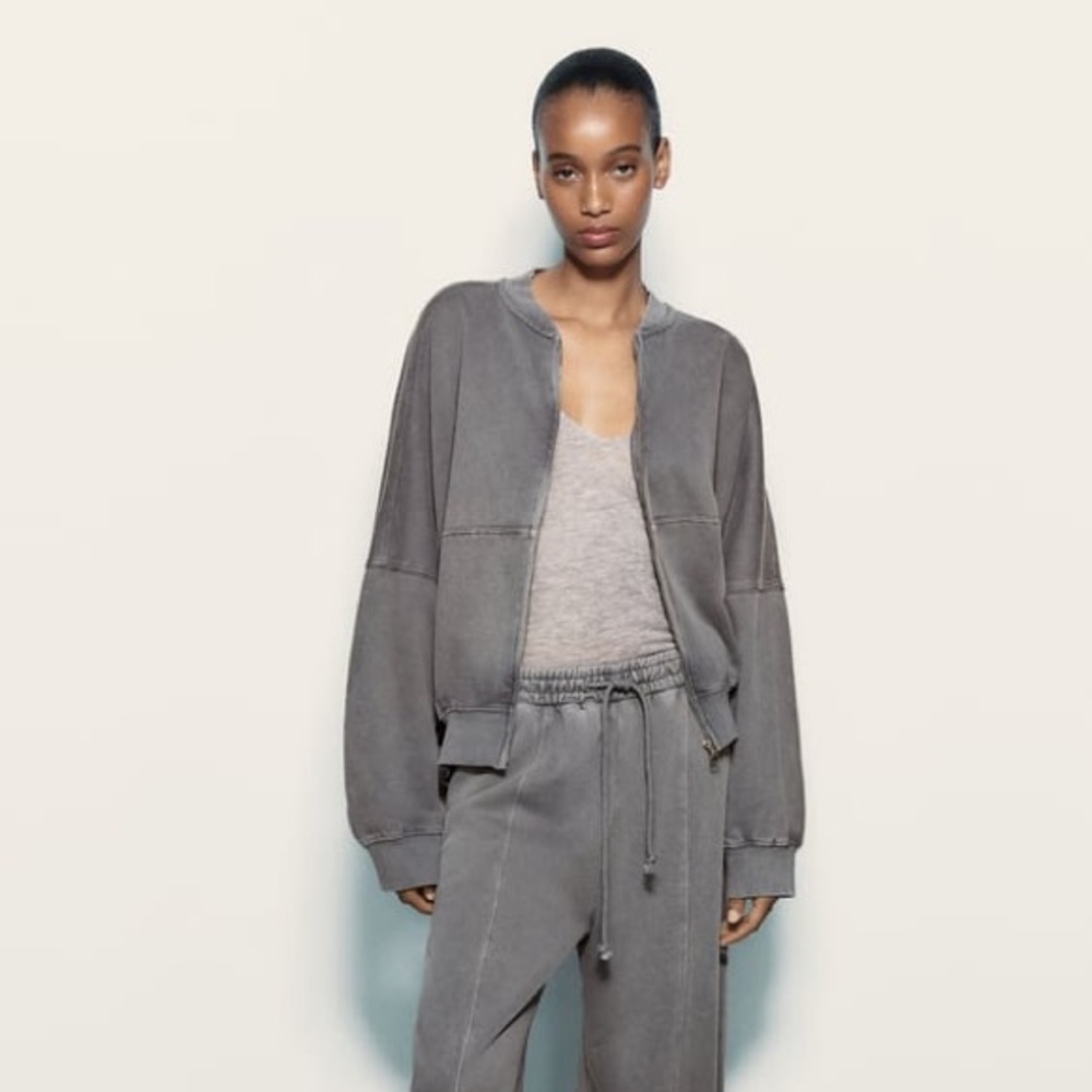 Zara 
ZIPPERED BOMBER SWEATSHIRT